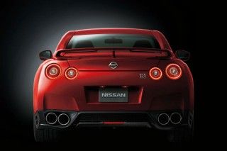 Nissan_GTR_2014