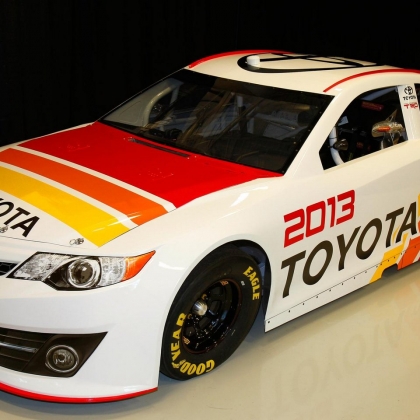 2012_nascar_presentation_toyotacamry2013_01