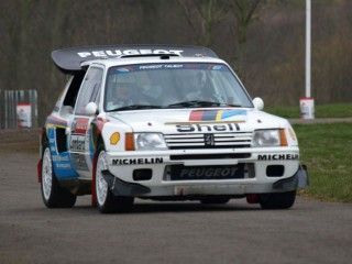 Peugeot_205_Turbo_16_-_Race_Retro_2008_01