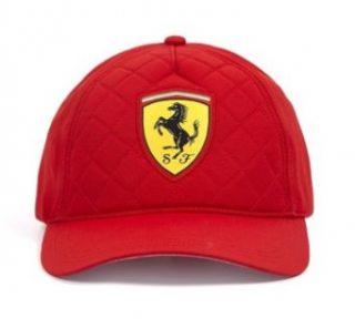 casquette-ferrari-rouge-matelassee