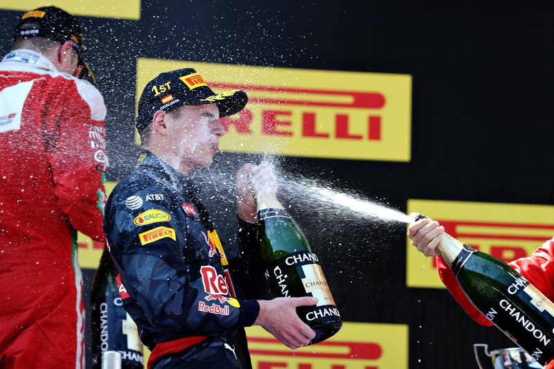 Max Verstappen, la Formule 1 à ses pieds